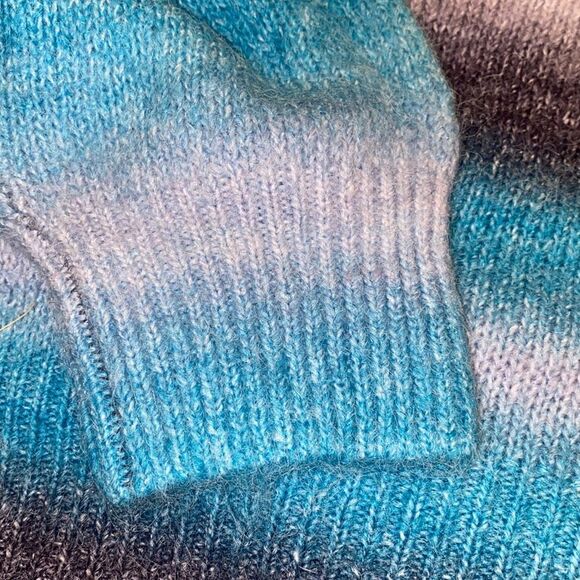 Steve Madden NWT BB Dakota Ombré Sweater - Picture 5 of 6